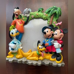 Disney Mickey Mouse Pin Trade Lanyard & Friends Picture Frame Pluto Goofy Donald